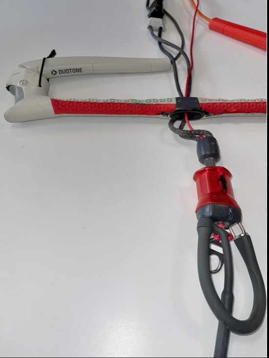 Duotone Trust Bar, 2022 (con loop)